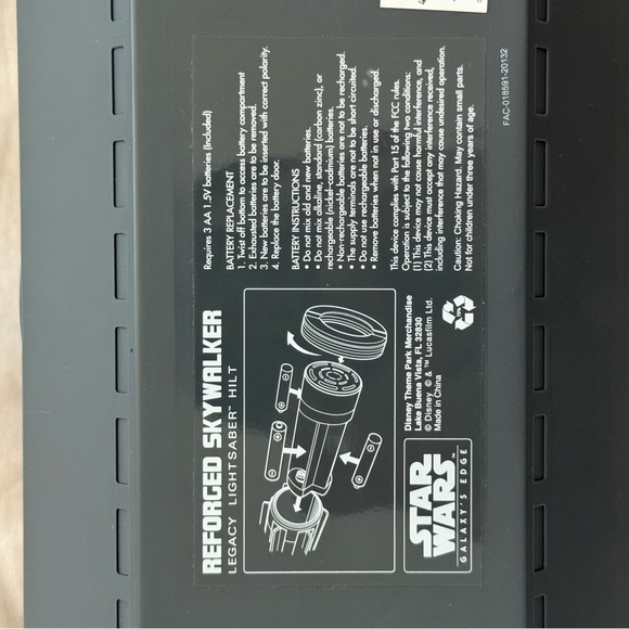 Star Wars Skywalker Lightsaber - Picture 5 of 5